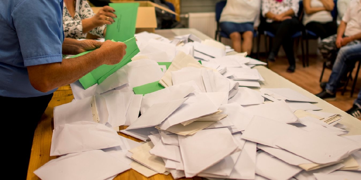 Köszönet a szavazatszámláló bizottságok munkájáért