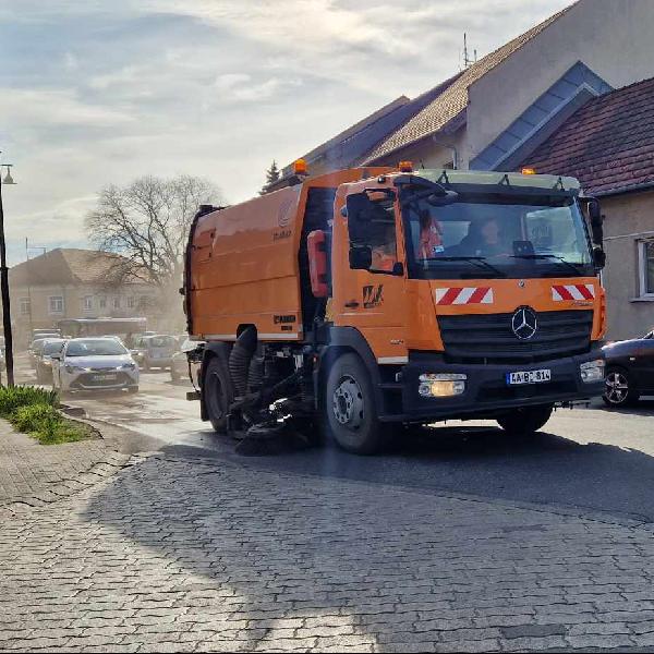 Tisztítsuk meg közösen Vörösvárt