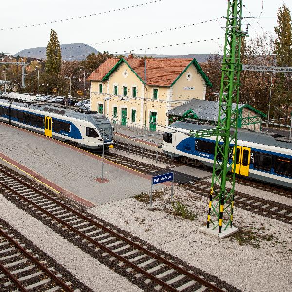 Kivizsgálta a MÁV a vörösváriak panaszait az esztergomi vasútvonallal kapcsolatban