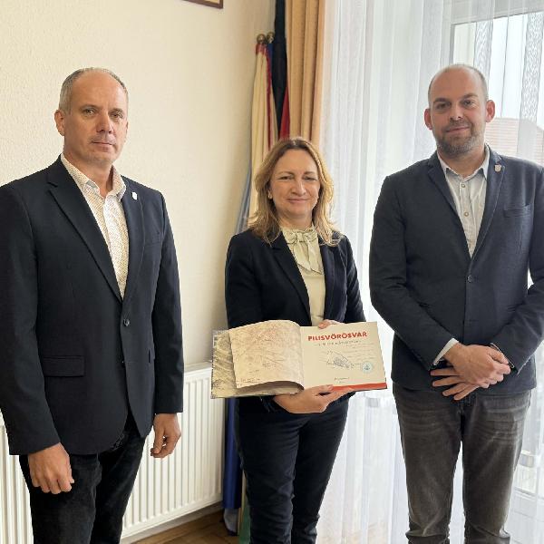 Bujdosó Andrea lesz Pilisvörösvár országgyűlési képviselője