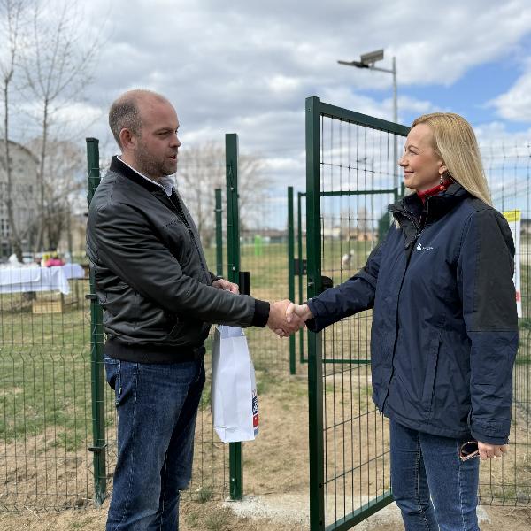 Megnyitottuk a vörösvári kutyafuttatót a Nagykovácsi utcában