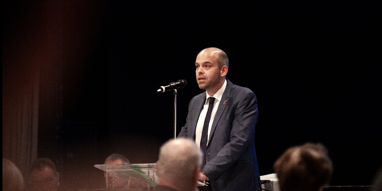 Erős évet zárt a város: fejlesztések, stabil pénzügyek és közösségi összefogás - beszámoló a 2025. évi közmeghallgatásról