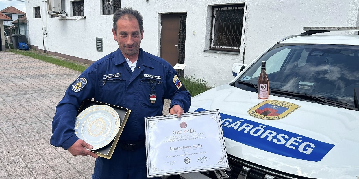 Ezüst fokozatú elismerés Kontra Jánosnak
