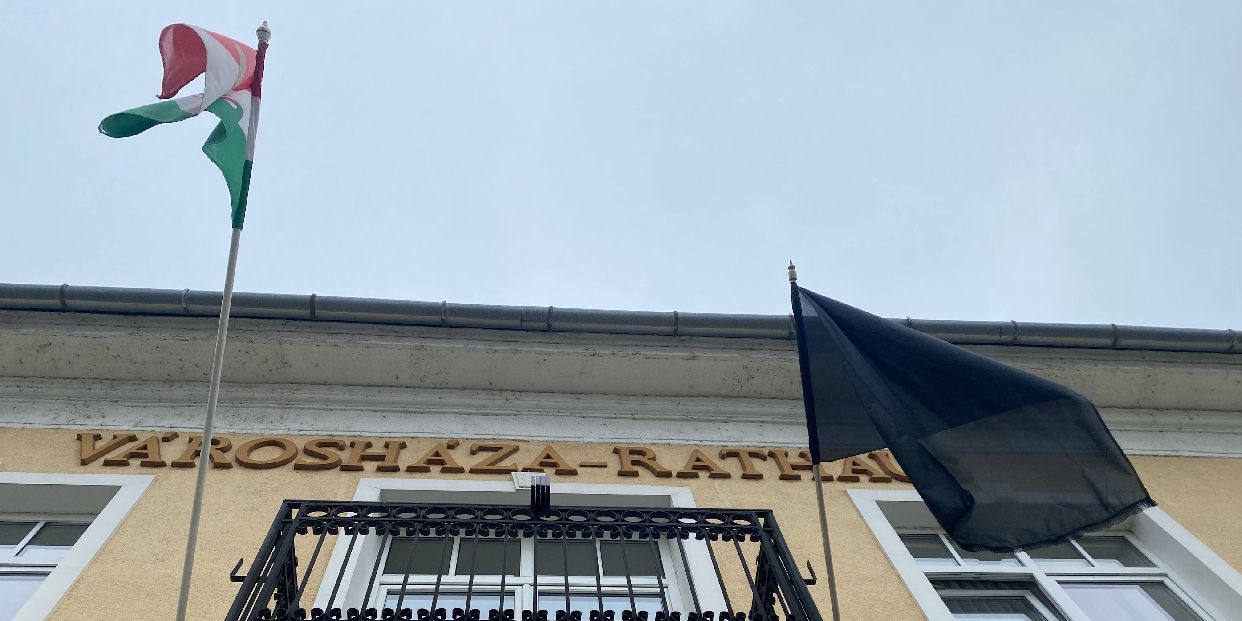 Nemzeti gyásznap Ferenc pápa búcsúztatásának napján