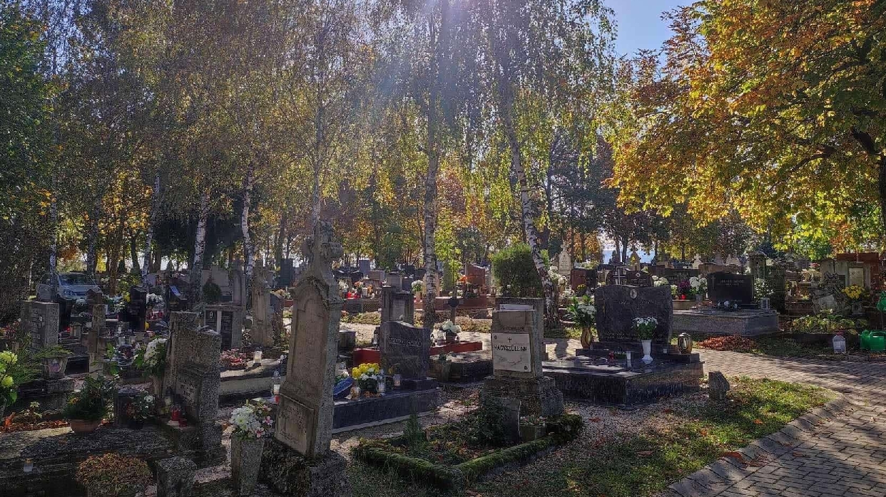 Fontos tudnivalók a temetőlátogatásról mindenszentek és halottak napja idején
