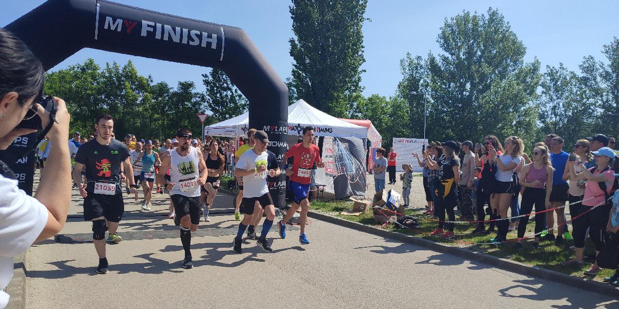 Több mint 560 futó és 2760 megtett kilométer a Pilisvörösvár-UBM RedRunon - galériával