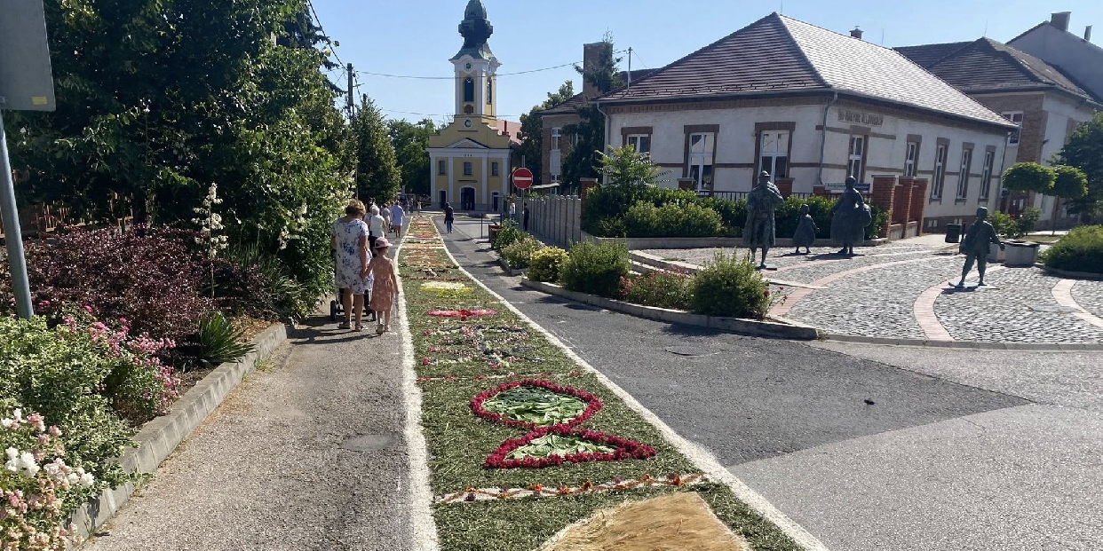 Vasárnap Úrnapja Pilisvörösváron