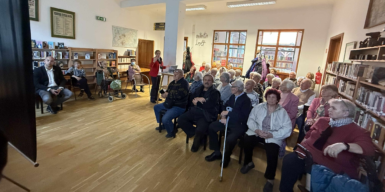 Irodalmi délután a Városi Könyvtárban – a nyelv és identitás találkozása