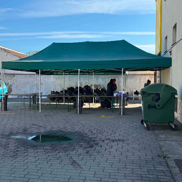 Javában zajlik a városi ruhagyűjtés