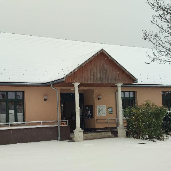 Gyermekkönyvtárost keres a Pilisvörösvári Városi Könyvtár